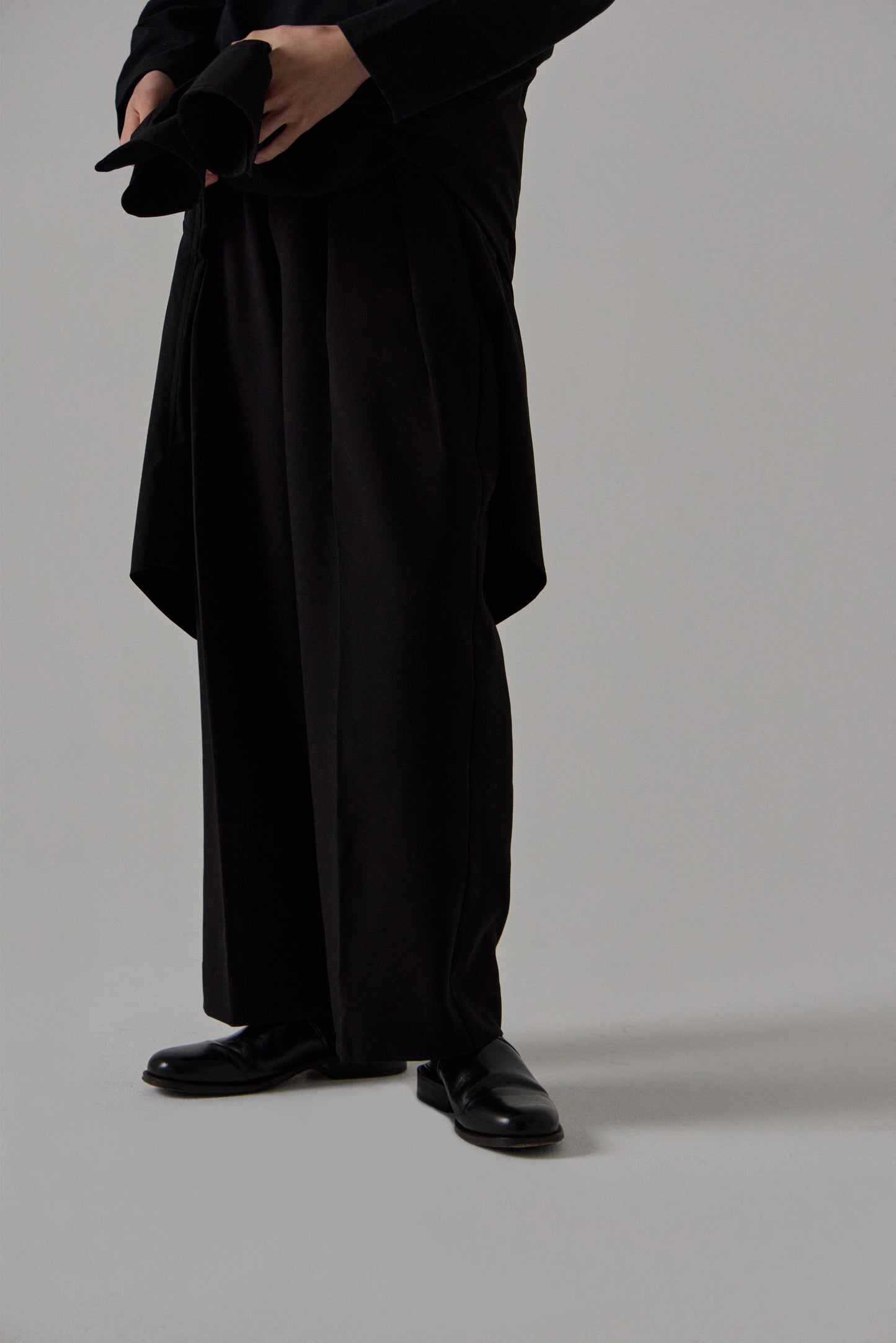 DOUBLE TUCK WIDEPANTS