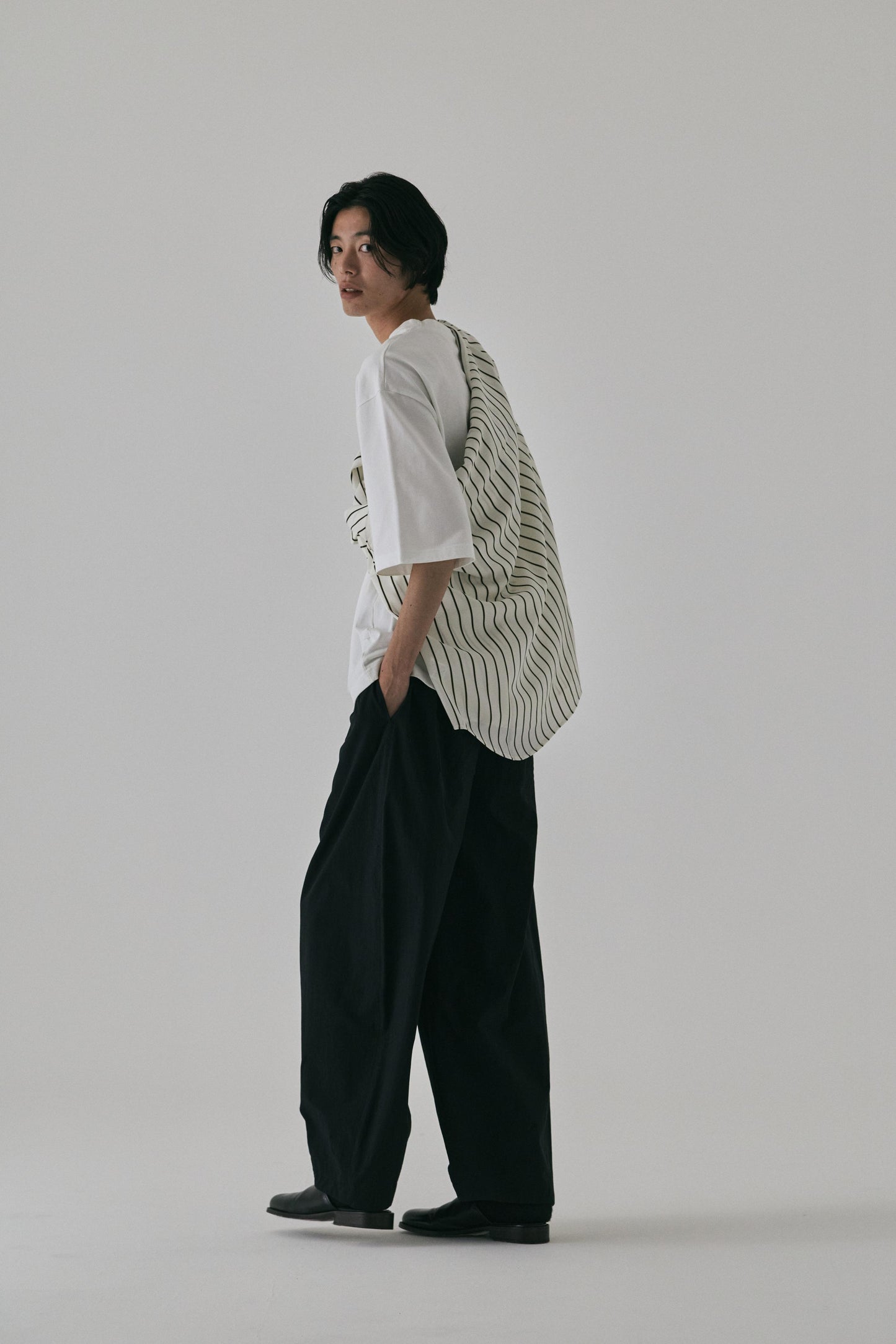 OMI WASHED WIDE PANTS