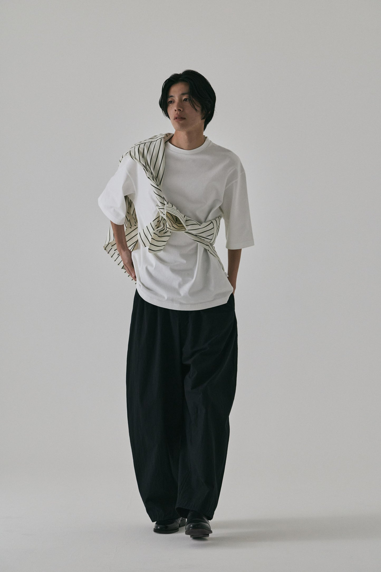 OMI WASHED WIDE PANTS