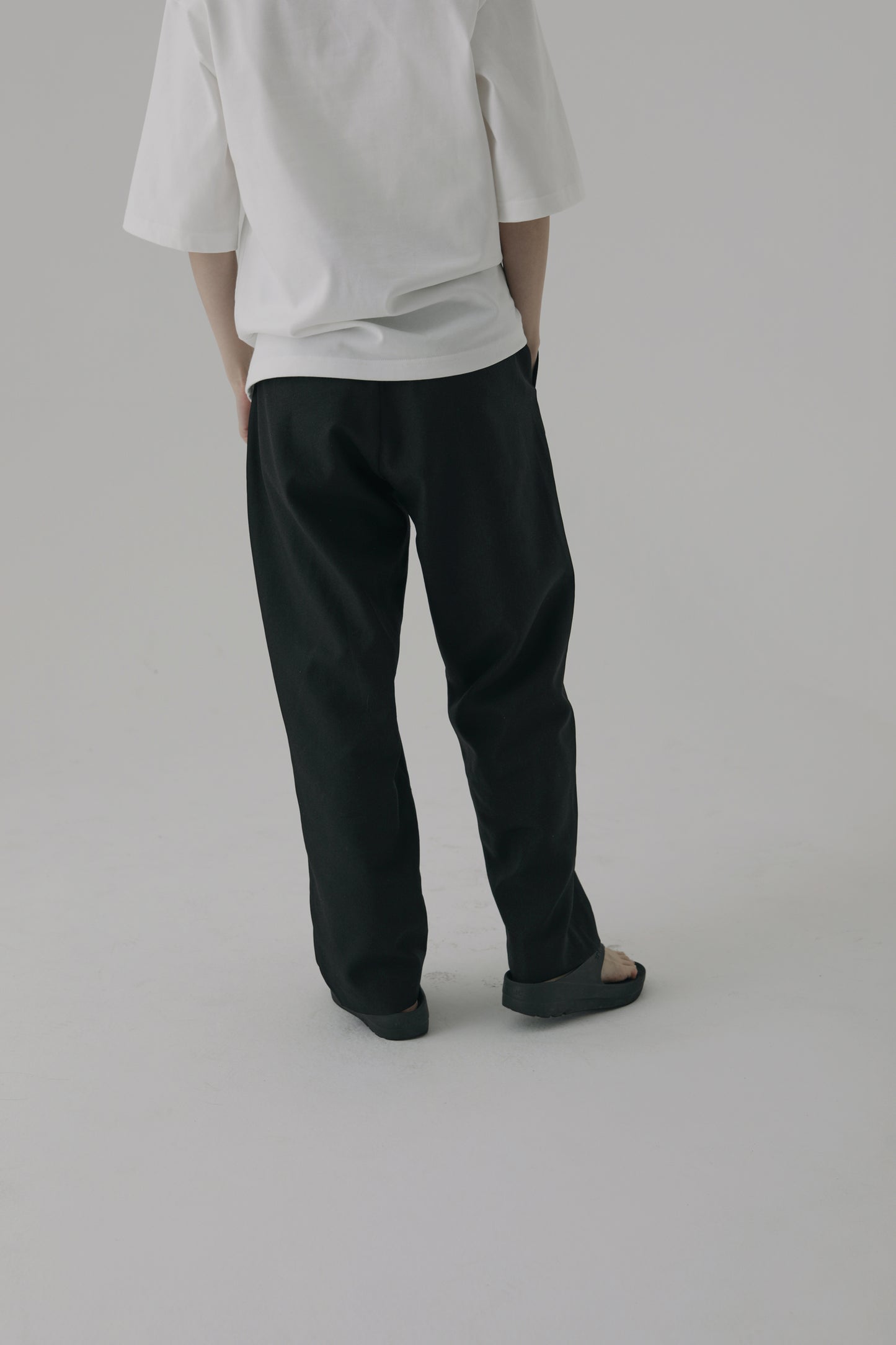 NEUTRAL TAPERED PANTS