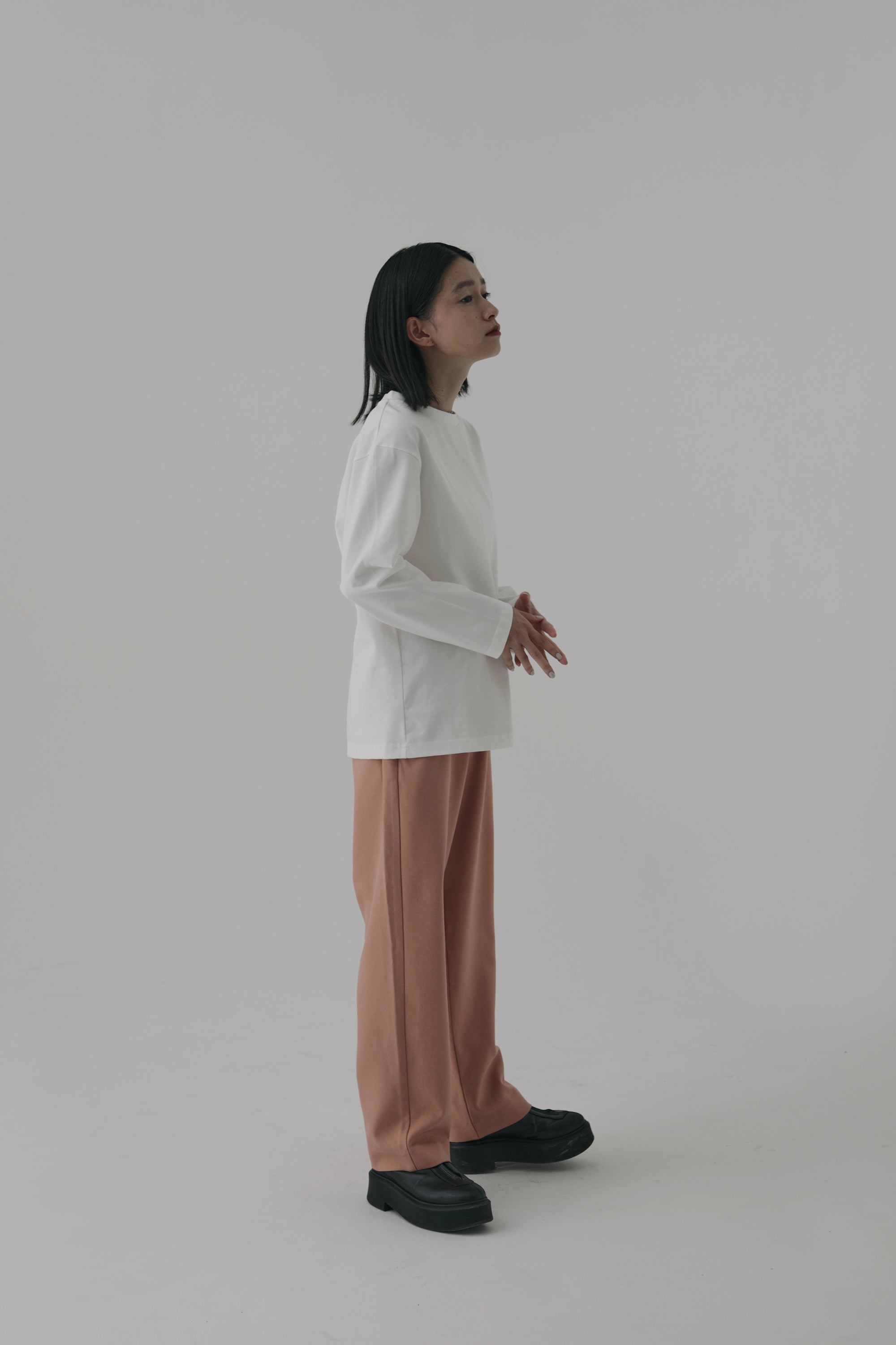 NEUTRAL TAPERED PANTS